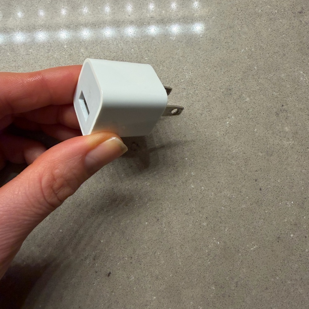 Apple 5W USB Power Adapter